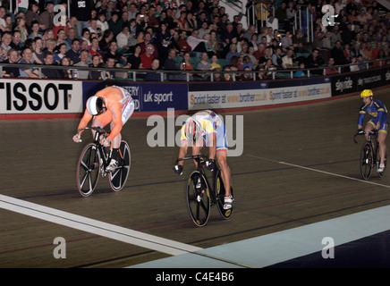 UCI Bahnrad World Cup Wettbewerb Manchester Velodrome-Feb 2011 Stockfoto