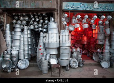 Töpfe und Pfannen-Shop in Afghanistan Stockfoto