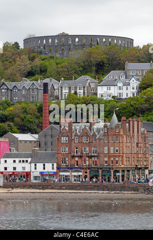 McCaig es Torheit Oban aus dem Meer Stockfoto