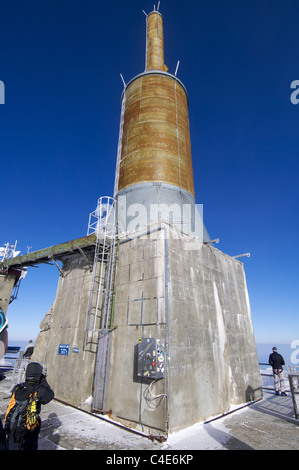 Ansicht des Blitzableiters befindet sich an der Spitze des Mount Aguille du Midi, Mont Blanc Massivs, Alpen, Chamonix, Frankreich Stockfoto