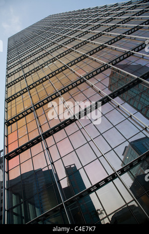 Hallo Tech Stahl Glas Faszie Gebäude Hong Kong SAR Stockfoto