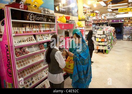 modernes Geschäft in Lahore Stockfoto