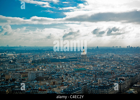 Blick auf Paris vom Eiffelturm Stockfoto