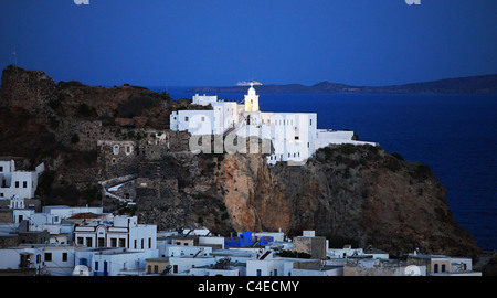 Mandraki und die Kirche der Panagia Spiliani auf Nisyros Insel Griechenland Stockfoto