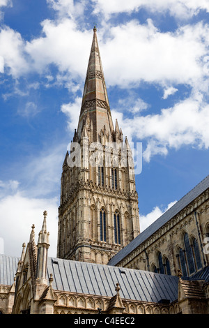 Turm der Salisbury Kathedrale, Wiltshire, England, Vereinigtes Königreich, Europa Stockfoto