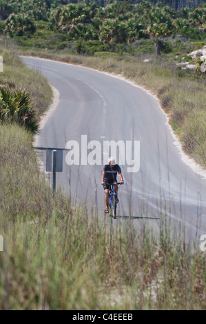 Golf-Strände Floridas Panhandle im St. Joseph Peninsula State Park. Radfahren entlang der Küste Strand Autobahn. Stockfoto