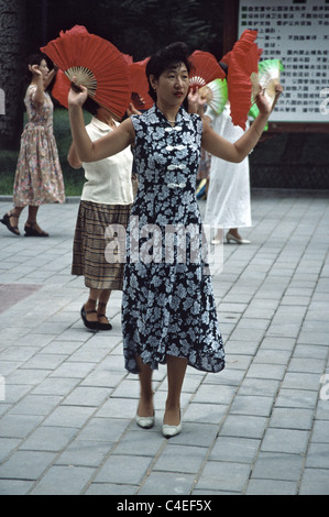 Tai Chi Morgen im Ritan Park in Beijing Zentralchina Stockfoto