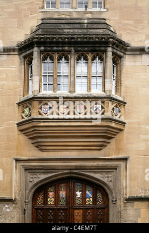 Oxford Universität Oriel College vorderen Erker Wimdow Stockfoto