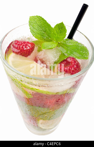 Mojito cocktail mit Himbeeren Stockfoto