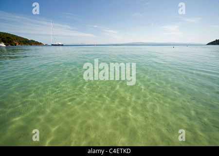 Koukounaries Strand auf Skiathos Insel der Nördlichen Sporaden, Griechenland Stockfoto