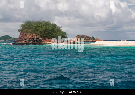 Einige der schönsten Strand Küstenlinien in Fidschi-Inseln im Südpazifik sind in Mamanuca und Malolo Inseln gefunden. Stockfoto