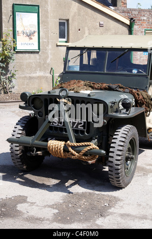 WW2 Willys Jeep (Ford GP oder General Purpose Vehicle) auf eine Nachstellung des Krieges. Stockfoto