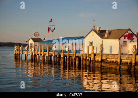 Mürrisch Jerrys Muschel Bar in Greenport New York Stockfoto