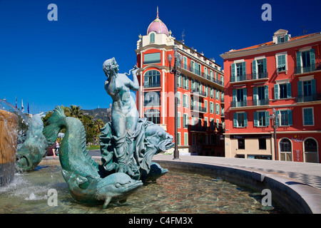 Nizza, Altstadt, Place Massena, Fontaine du Soleil (Brunnen der Sonne) Stockfoto