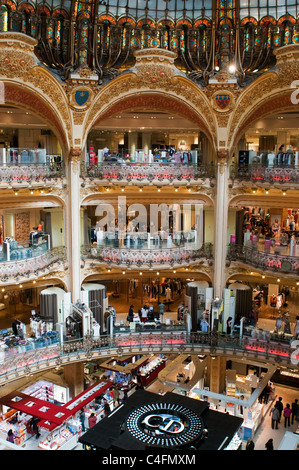 Alte (klassische) Teil des Kaufhaus Lafayette in Paris, Frankreich. Stockfoto