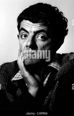 Portrait von Schauspieler und Schauspieler Rowan Atkinson Portrait in den 80er Jahren jetzt berühmt für die als Mr Bean und in Vier Hochzeiten und ein Todesfall getroffen Stockfoto