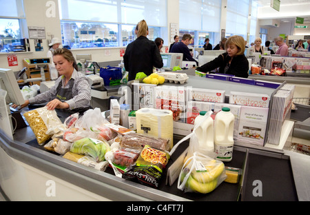 Check-out Waitrose Supermarkt Newmarket Suffolk Stockfoto