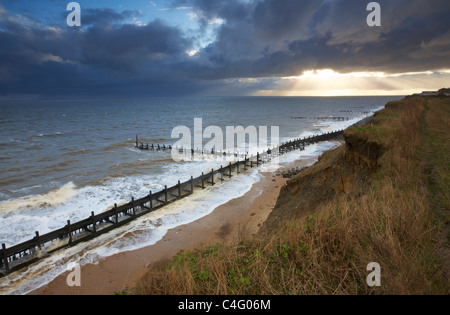 Stürmischen Bedingungen am Corton an der Küste von Suffolk Stockfoto