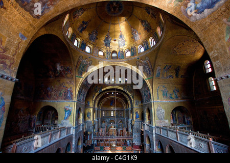 Innenansicht der Basilika von San Marco Venedig Stockfoto