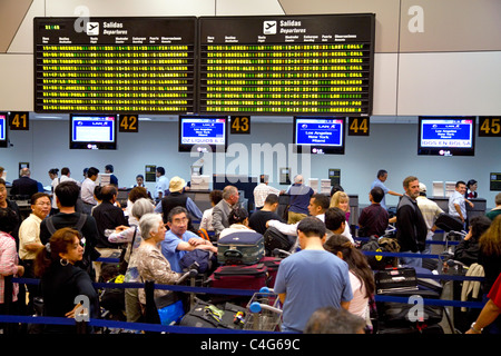 Abflughalle am Jorge Chavez International Airport in Callao, Peru. Stockfoto