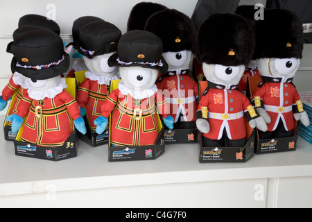 Souvenir Beefeaters für die Olympischen Spiele 2012 in London Stockfoto