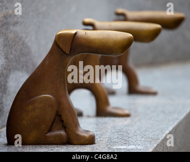 Bronze-Skulpturen von Lucy Casson Stockfoto