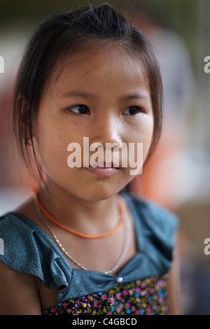 eine Mädchen in den Markt nr Can Tho, Mekong Delta, Vietnam Stockfoto