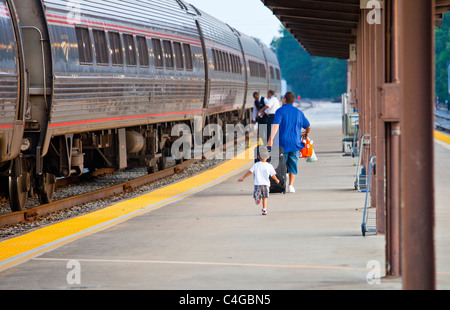Amtrak-Bahnhof in Savannah, Georgia Stockfoto