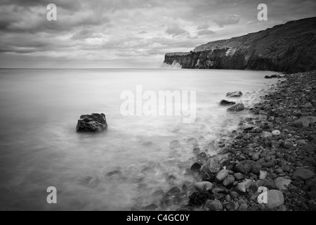 Der Strand, die Klippen und die Nordsee im Saltburn-by-the-Sea, im Borough Redcar und Cleveland, North Yorkshire, UK Stockfoto