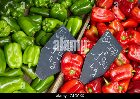 Gemüse auf dem Markt von Revel, Haute-Garonne, Midi-Pyrenäen, Frankreich Stockfoto