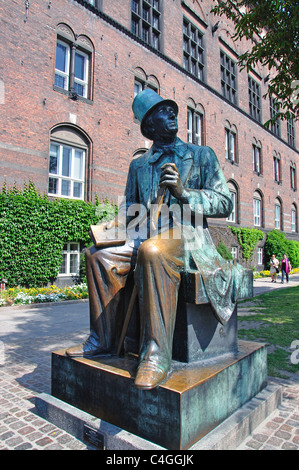 Hans Christian Andersen Statue, Rathausplatz, Nyhavn Kanal, Kopenhagen (Kobenhavn), Königreich Dänemark Stockfoto