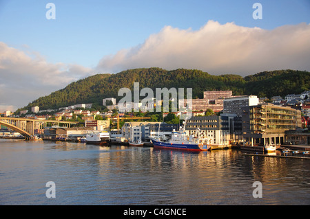 Blick auf Bergen, Hordaland County, Laksevag Bezirk, Region Vestlandet, Norwegen Stockfoto