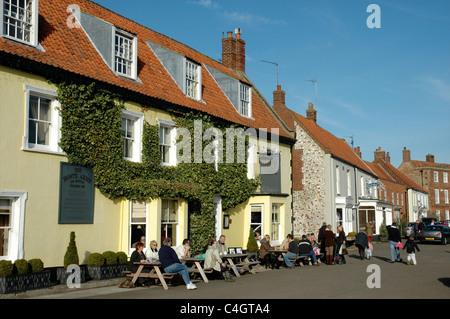 Hoste Arme, 17. Jahrhundert Coaching Inn, Burnham Market, Norfolk, England, UK Stockfoto