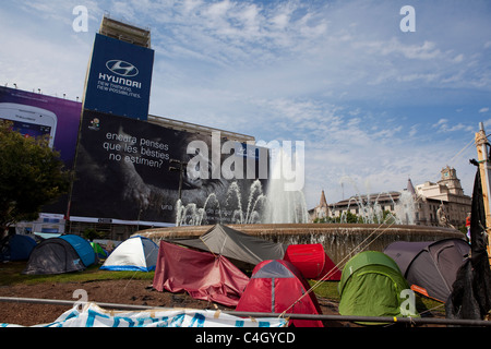 Regierungsfeindliche Proteste Zeltstadt am Placa de Catalunya, Barcelona, Spanien. Stockfoto