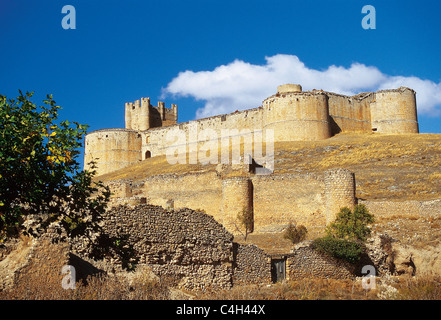 Spanien. Kastilien und Leon. Berlanga de Duero Castle, gebaut im 15. Jahrhundert von der Familie Tovar. Stockfoto