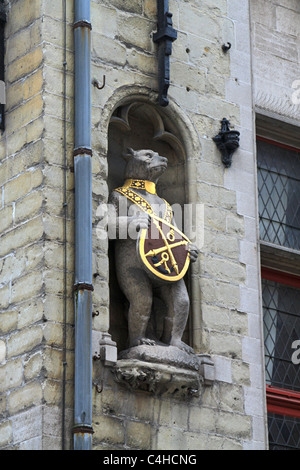 Statue des Bären, Wahrzeichen der Stadt Brügge, Belgien. Stockfoto