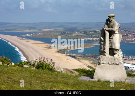 Statue "Spirit of Portland" Chesil Beach aus Portland Höhen Dorset England uk gb Stockfoto