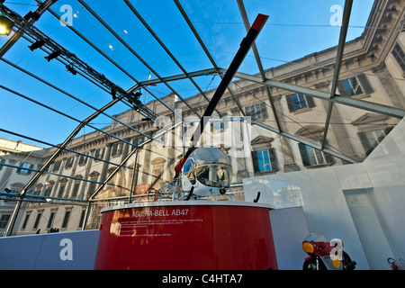 Die Augusta AB47 Elicopter, Museum des 20. Jahrhunderts, Palazzo dell'Aregario Stockfoto