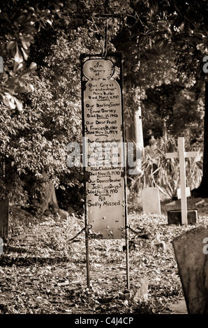 Grab Marker von vielen im Friedhof von Holt, New Orleans LA USA Stockfoto