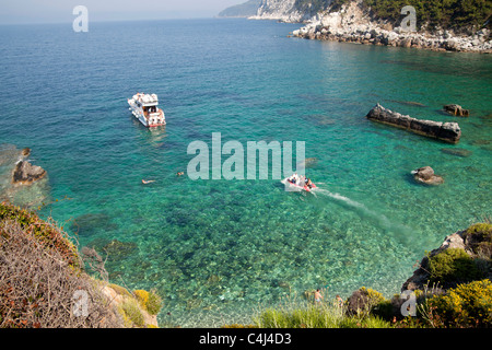 Agios Ioannis Beach an der nördlichen Küste von Skopelos Insel neben der Kirche Agips Ioannis Sto Kastri, Skopelos Stockfoto