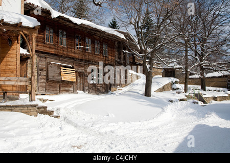 Zheravna im winter Stockfoto