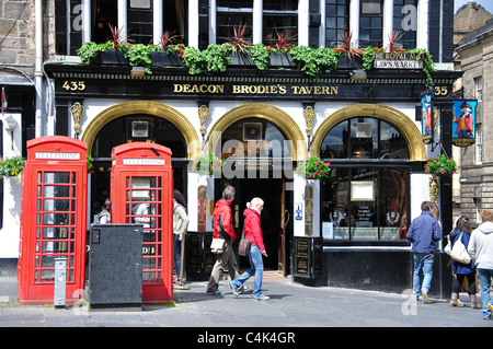 Deacon Brodie Taverne, Royal Mile, Altstadt, Edinburgh, Lothian, Schottland, Vereinigtes Königreich Stockfoto