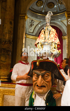 150. Parade der Riesen und Big-Köpfe, St. Laurentius-Kirche San Fermín Street-Party, Pamplona, Navarra, Spanien, Europa. Stockfoto