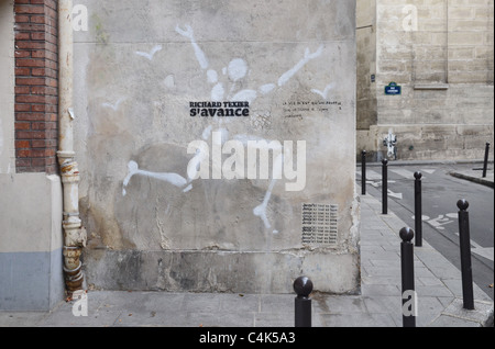 Ein Stück von Graffiti von Jérome Mesnager in der Rue du Pot de Fer, Paris Frankreich. Stockfoto