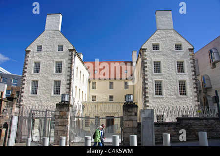 Queensbury Haus, Schottisches Parlament, Pferd Wynd, Altstadt, Edinburgh, Lothian, Schottland, Vereinigtes Königreich Stockfoto