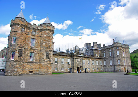 Westfassade des Holyrood Palace, Canongate, Altstadt, Edinburgh, Lothian, Schottland, Vereinigtes Königreich Stockfoto