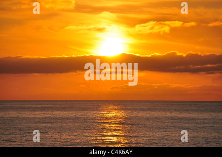 Sonnenuntergang über Meer, MS Eurodam Cruise Ship, Nordsee, Nordeuropa Stockfoto