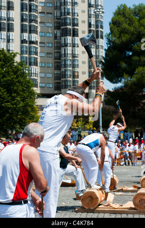 Ländlichen Sport, "Plaza de Los Fueros" (Tribunale Platz), San Fermín Street-Party, Pamplona, Navarra (Navarra), Spanien, Europa. Stockfoto