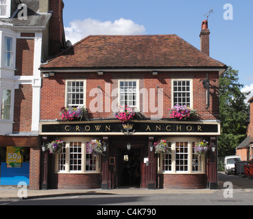 Krone Anchor Pub Hautpstraße Winchester Stockfoto