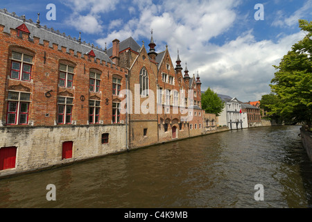 Steenhouwersdijk, Brügge, Belgien. Landmark Häuser am Kanal im "Venedig des Nordens" Stockfoto